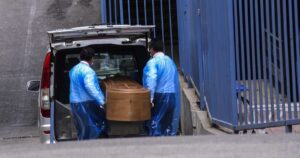 Argentina superó los 100 mil fallecidos totales por COVID-19