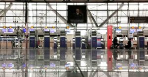 Ministro Paris descartó una pronta apertura de las fronteras