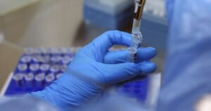 Balance COVID-19: Minsal reportó 1.278 mil casos nuevos y positividad menor al 4%