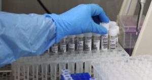 Minsal reportó menos de mil casos nuevos de COVID-19 por primera vez en 2021