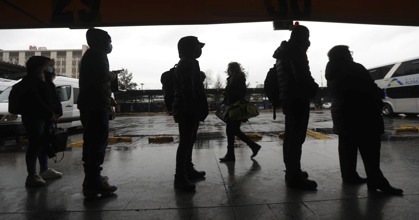 contacto estrecho delta