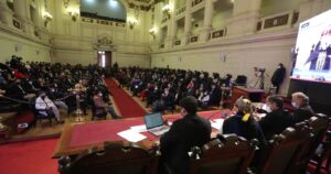 Piden que TVN transmita la Convención Constitucional por su señal cultural