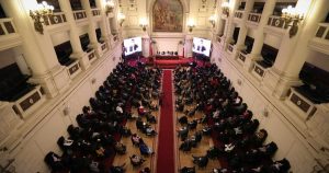 Convencional constituyente es contacto estrecho por caso de COVID-19