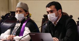 Gobierno desmiente a mesa de Convención y asegura que Bassa solicitó transporte privado