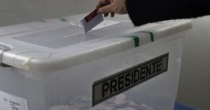 Unidad Constituyente define consulta ciudadana para elegir candidatura única