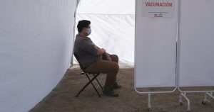 Minsal responde a suspensión de vacunación en varias comunas por falta de stock