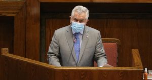 Ministro Paris por fronteras: 