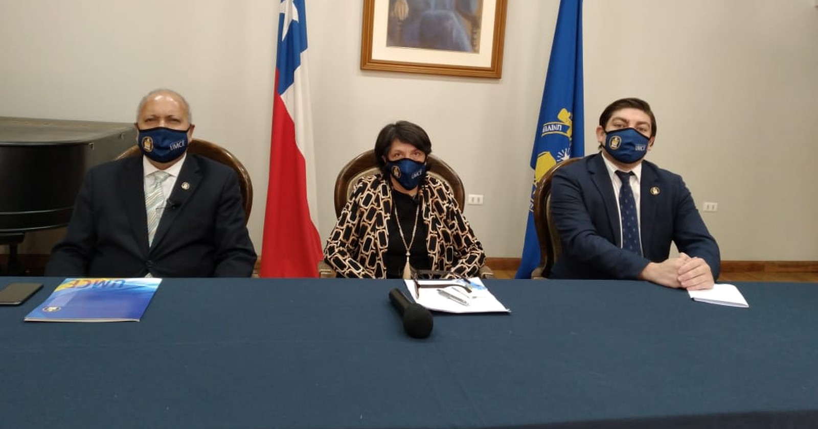 Elisa Araya rectora UMCE