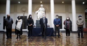 Convencionales de los pueblos originarios se reunirán en la casa central de la Universidad de Chile