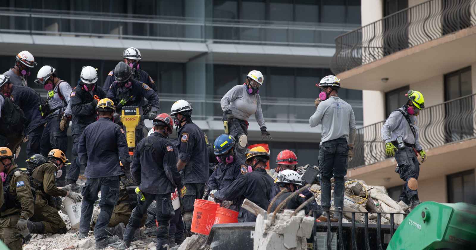 muertos edificio en Miami