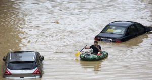 Inundaciones en China dejan al menos 26 muertos y 100 mil personas evacuadas