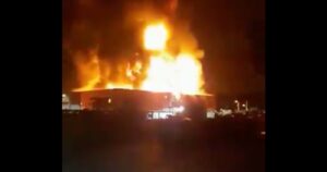 Violento incendio afecta a fábrica de colchones de Coquimbo