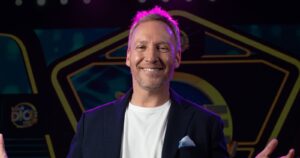 Martín Cárcamo regresa al horario vespertino con el nuevo programa ¿Qué Dice Chile?