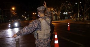 Todo Chile atrasará el toque de queda a las 00:00 horas desde el miércoles