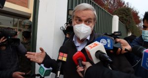 Kast pide a Boric definir si será presidente de los chilenos o 