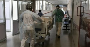 Positividad de COVID-19 alcanza cifra más baja desde el inicio de la pandemia