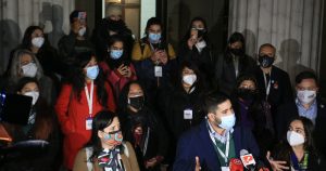 Los 10 constituyentes que renunciaron a la Lista del Pueblo y sus argumentos