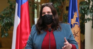 Maya Fernández no postulará al Senado y complica al PS