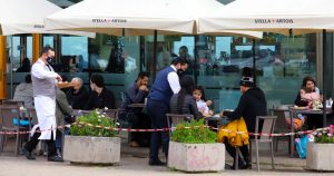 Nueva Ley de Alcoholes despierta dudas respecto a ingreso de menores en restaurantes