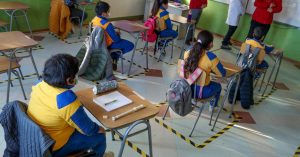 Expertos entregan informe para garantizar el derecho a la Educación en la Constitución
