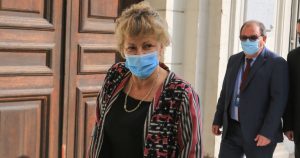 Convencionales cuestionan renuncia de Catalina Parot: 