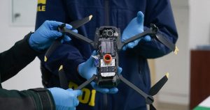 PDI detuvo a banda que ingresaba droga con drones al penal Santiago Sur