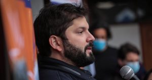 Boric se defiende de las críticas por postura sobre el cuarto retiro: 