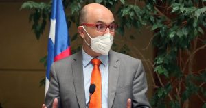 Presidente de la Comisión de Constitución 