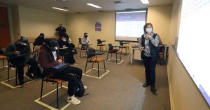 Más de 2 mil estudiantes volvieron a las clases presenciales en la PUCV