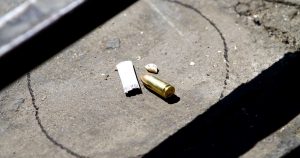 Balacera entre primos terminó con dos personas lesionadas en La Granja