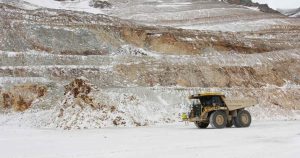 Codelco cierra negociación colectiva anticipada con todos los sindicatos de El Teniente