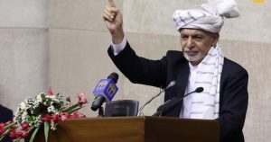 Presidente de Afganistán asume derrota: 