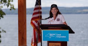 Kathy Hochul se convertirá en la primera gobernadora mujer de Nueva York