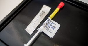 Vacuna de refuerzo de Johnson & Johnson multiplicó en nueve veces la protección contra el COVID-19