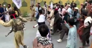 Talibanes llegan hasta Kabul y ultiman la reconquista de Afganistán