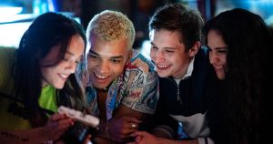 Generation, la nueva serie juvenil que debutó en HBO Max