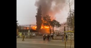 Incendio en cité de Estación Central dejó a 30 personas evacuadas