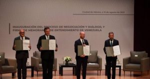 Dictadura de Maduro y oposición confirman reuniones 