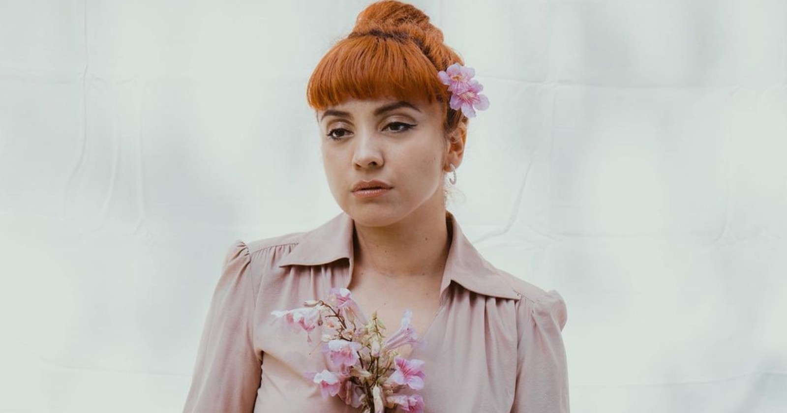 mon laferte embarazada