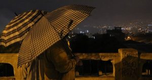 Onemi: 51 damnificados y 29 mil clientes sin luz por sistema frontal