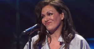 VIDEO - La fallida presentación de Solange Lackington en The Covers