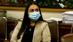 Diputada Francesca Muñoz (RN) define cómo votar cuarto retiro de AFP encuestando vecinos