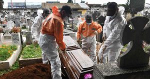 Muertos por COVID-19 en Estados Unidos superan a los de la gripe española