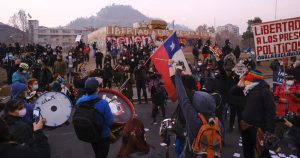 Encuesta CEP: crece rechazo a manifestaciones por el estallido social