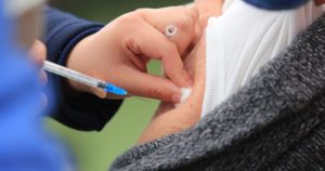 Efectos no vacunados: Austria confina a toda su población e impone como obligatoria la inoculación