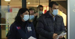 Ministros Delgado y Rubilar viajarán al norte por la crisis migratoria