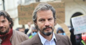 Dr. File pedirá crear una nueva capital para Chile si llega al Senado