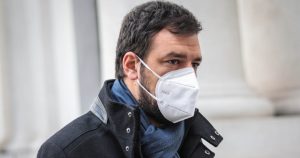 Alcalde de Maipú responde a críticas por contratación de asesores del Frente Amplio