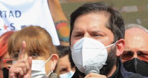 Boric anunció que el FA presentará indicaciones para que el cuarto retiro constituya renta