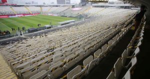 Chile-Brasil se podrá jugar con 10 mil espectadores en el Estadio Monumental